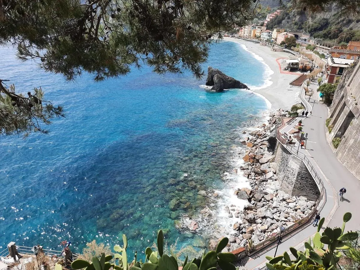 Guest house Pink House Garden Hotel Monterosso al Mare Italy